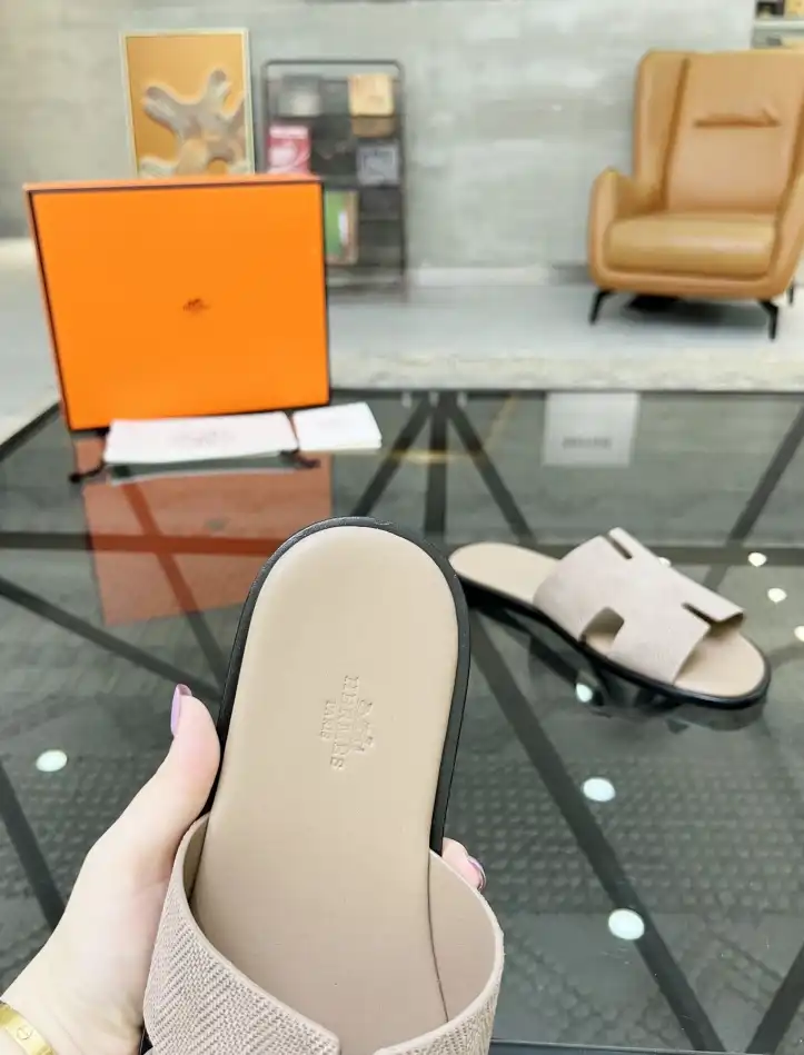 hype Hermes Slippers