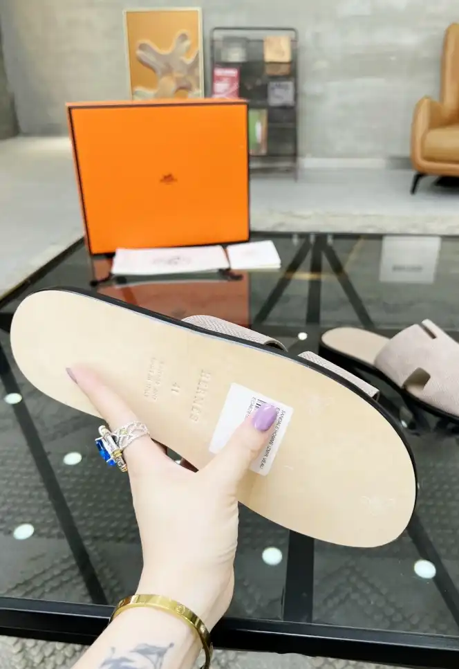 hype Hermes Slippers