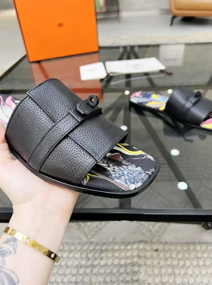 hype Hermes Slippers