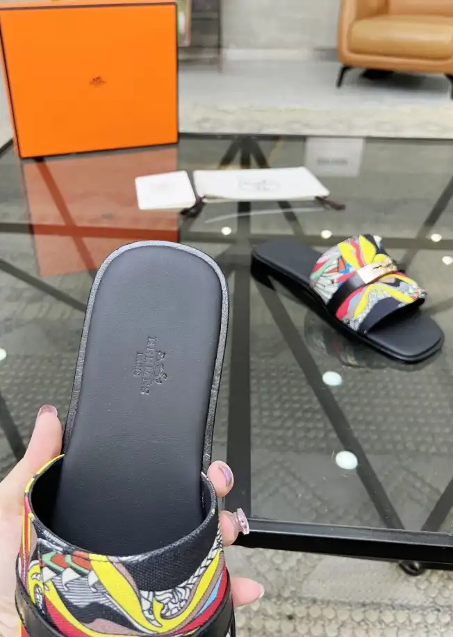 hype Hermes Slippers