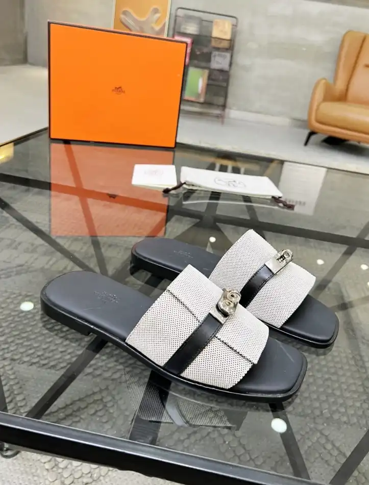 hype Hermes Slippers