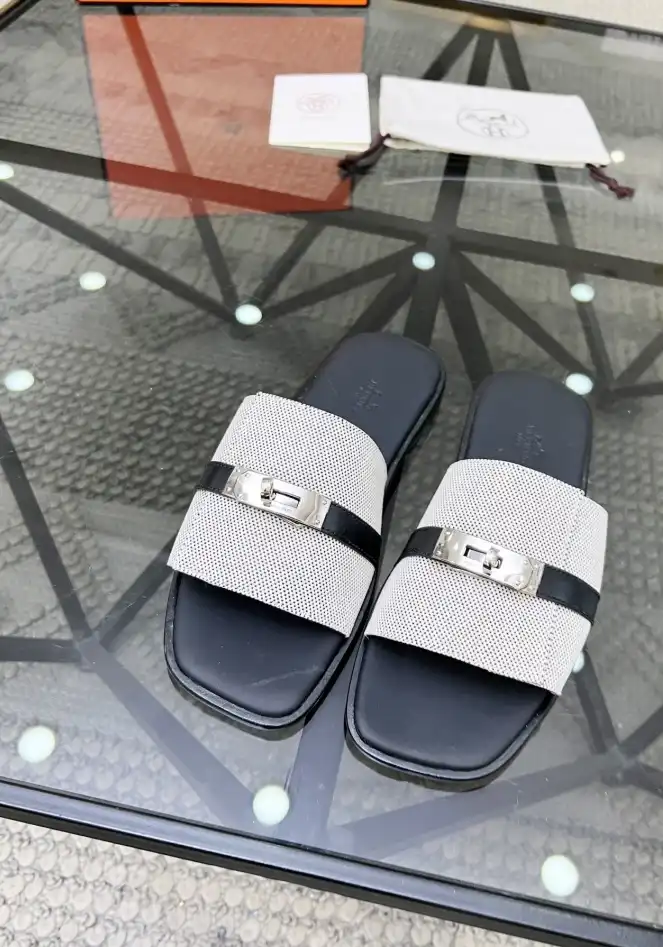 hype Hermes Slippers