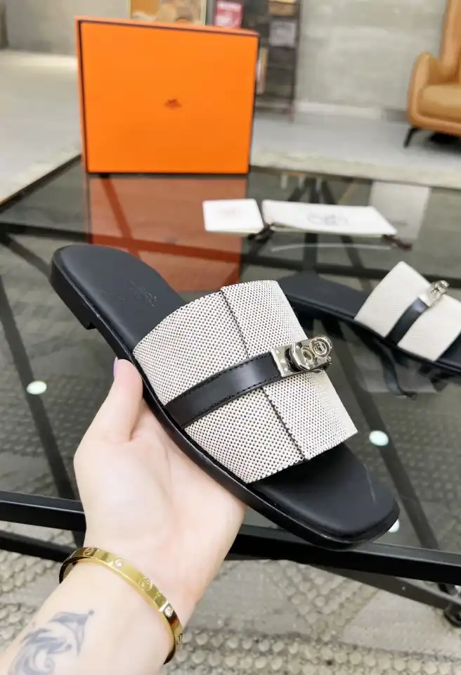 hype Hermes Slippers