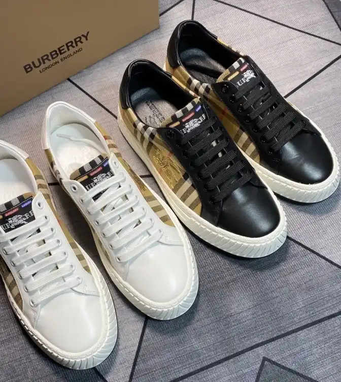 hype Burberry Sneakers