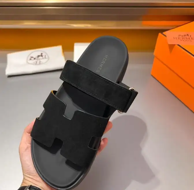 hype Hermes Sandals