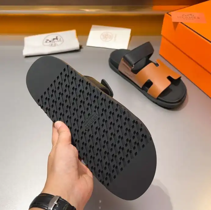 hype Hermes Sandals