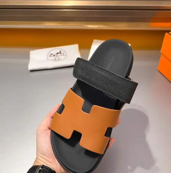 hype Hermes Sandals