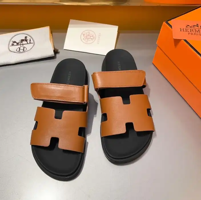 hype Hermes Sandals