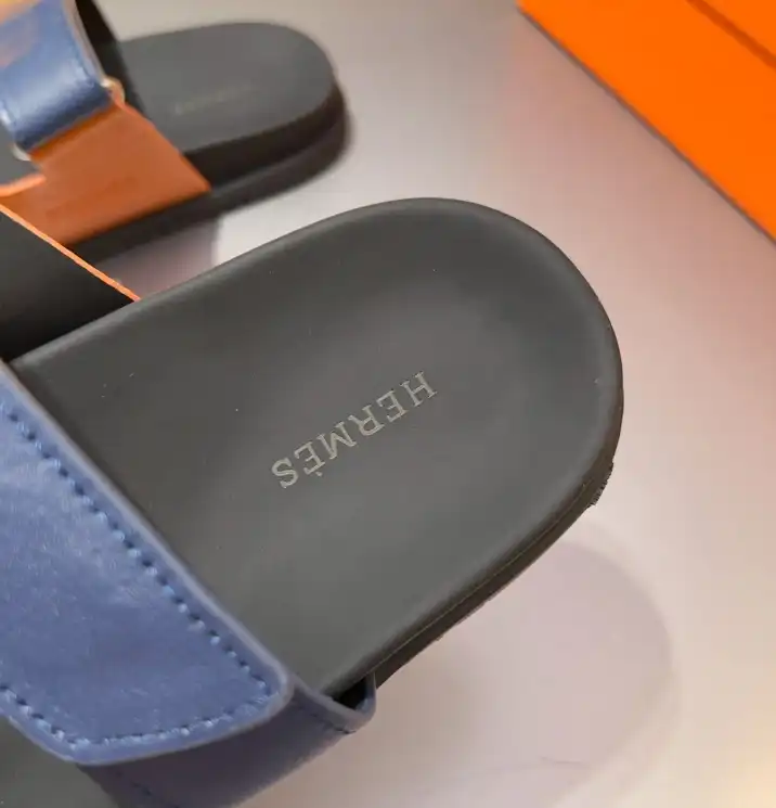 hype Hermes Sandals