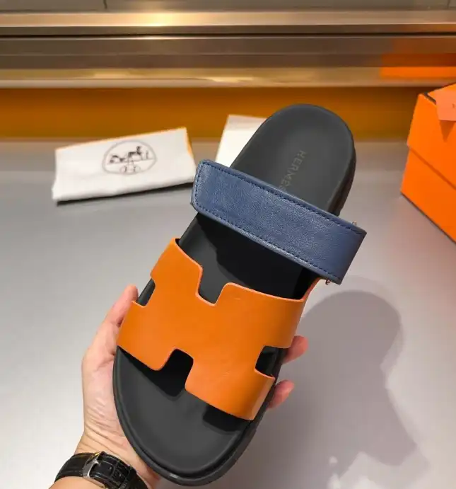 hype Hermes Sandals