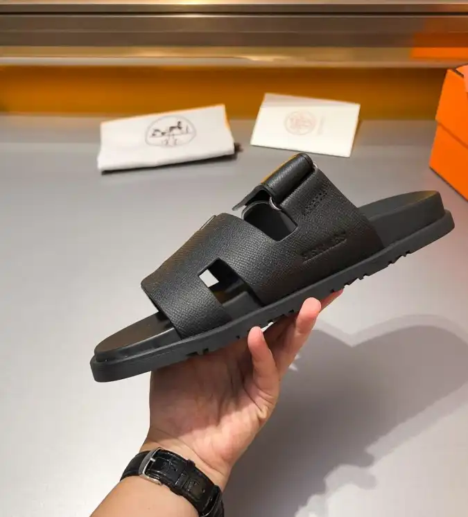 hype Hermes Sandals