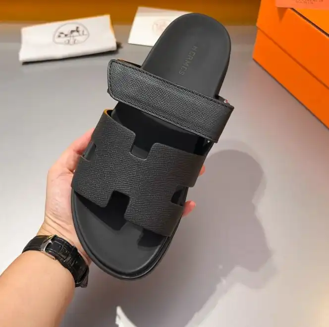 hype Hermes Sandals