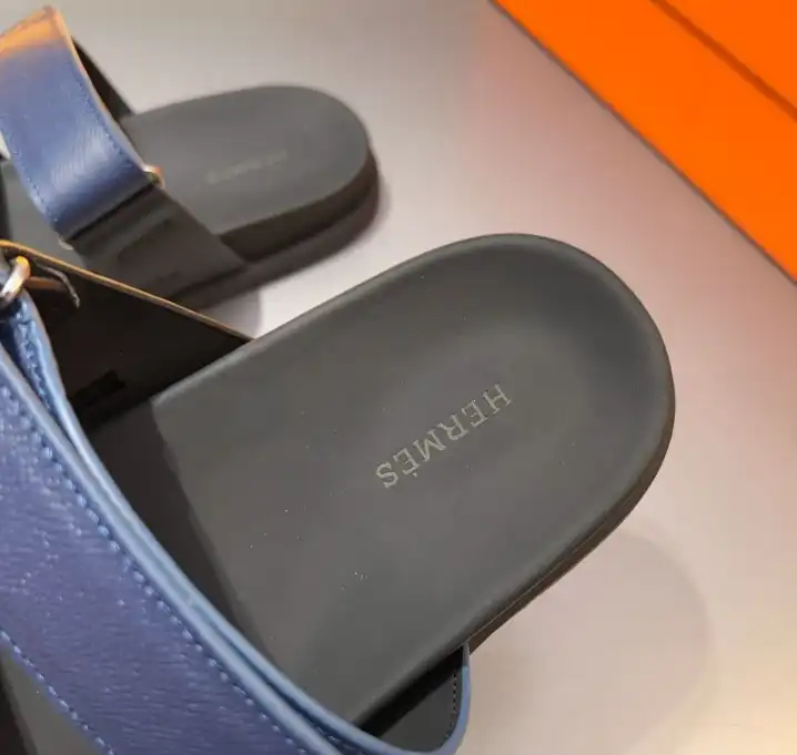 hype Hermes Sandals