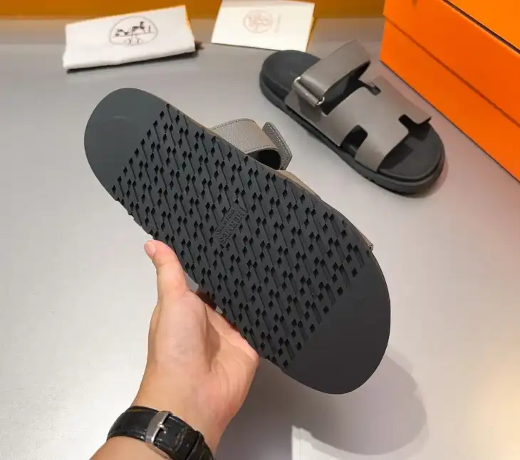 hype Hermes Sandals