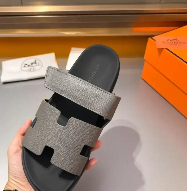 hype Hermes Sandals