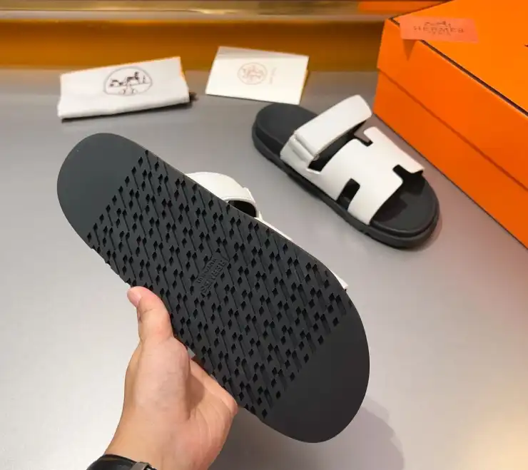 hype Hermes Sandals