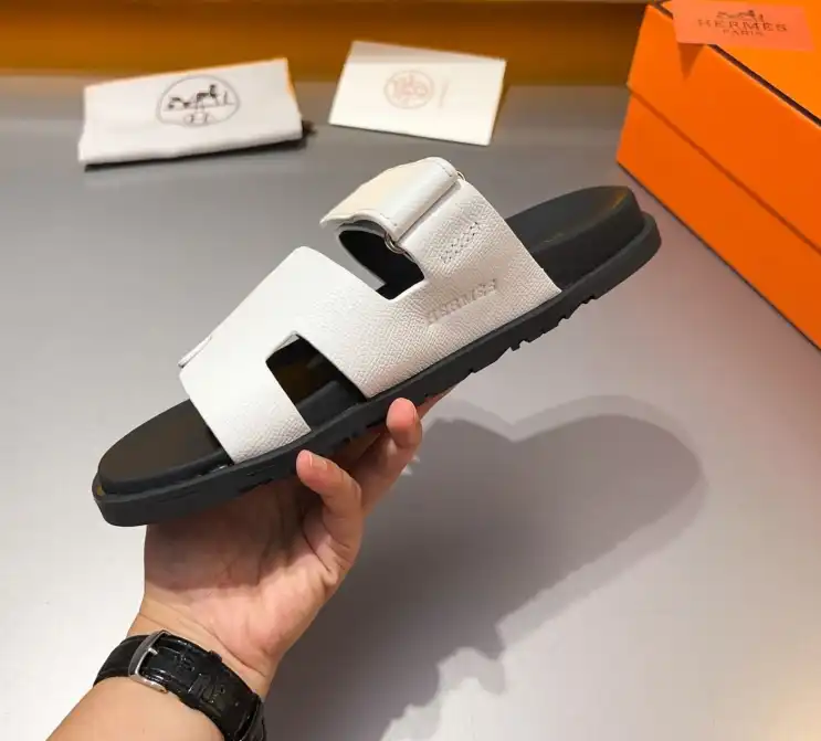 hype Hermes Sandals