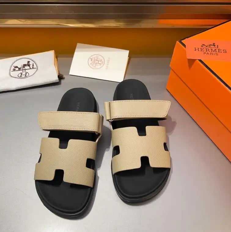 hype Hermes Sandals