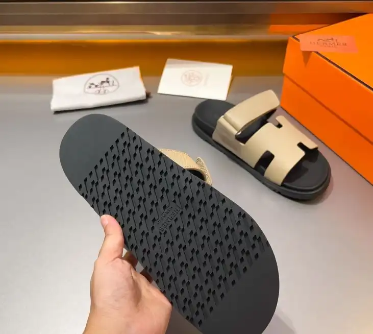 hype Hermes Sandals