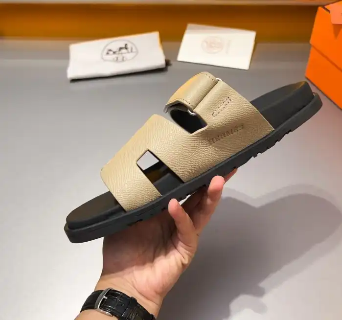 hype Hermes Sandals