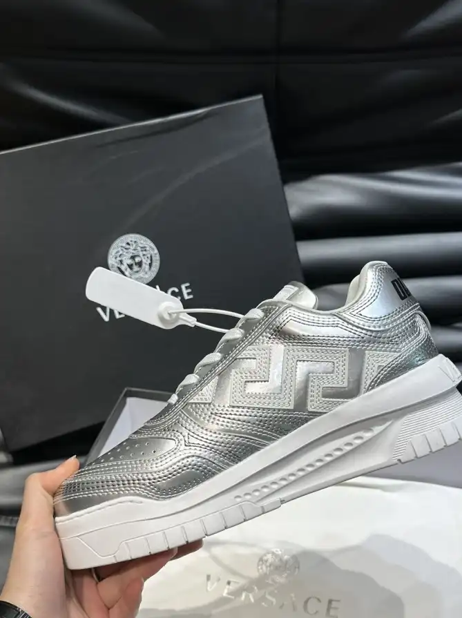 hype Givenchy Sneakers