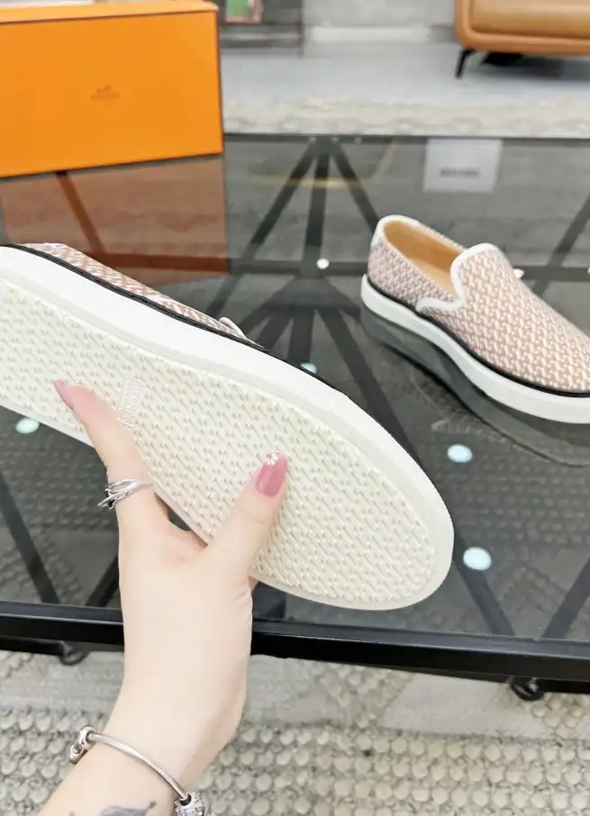 hype Hermes Casual Shoes