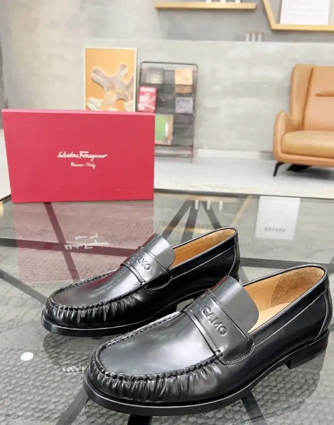 hype Ferragamo Leather Shoes