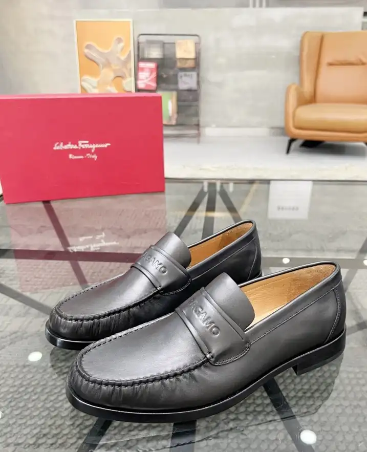 hype Ferragamo Leather Shoes