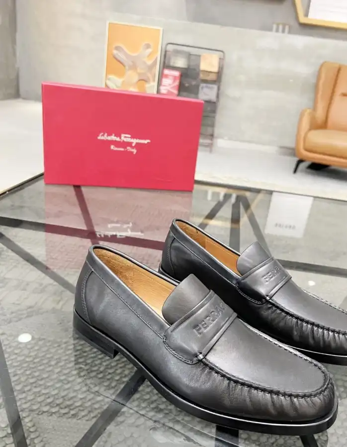 hype Ferragamo Leather Shoes