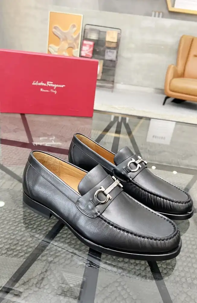 hype Ferragamo Leather Shoes