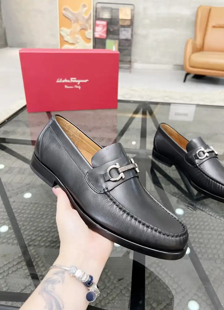 hype Ferragamo Leather Shoes