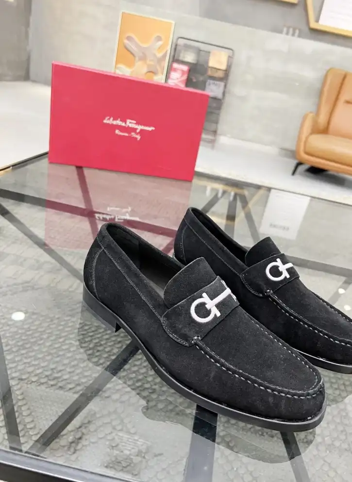 hype Ferragamo Leather Shoes