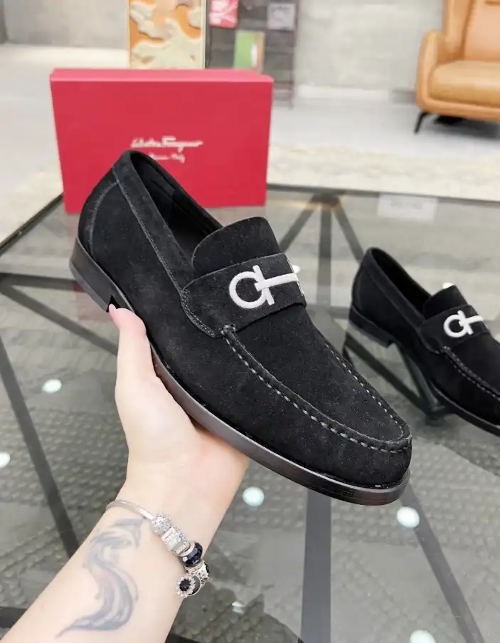 hype Ferragamo Leather Shoes