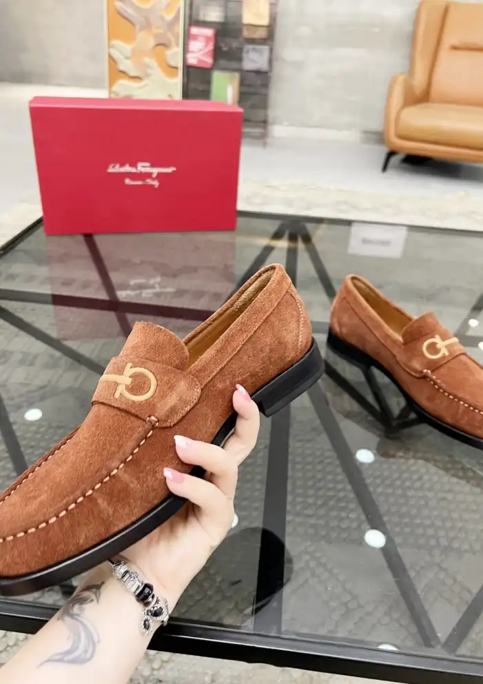 hype Ferragamo Leather Shoes