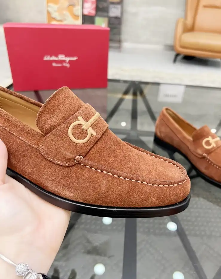 hype Ferragamo Leather Shoes