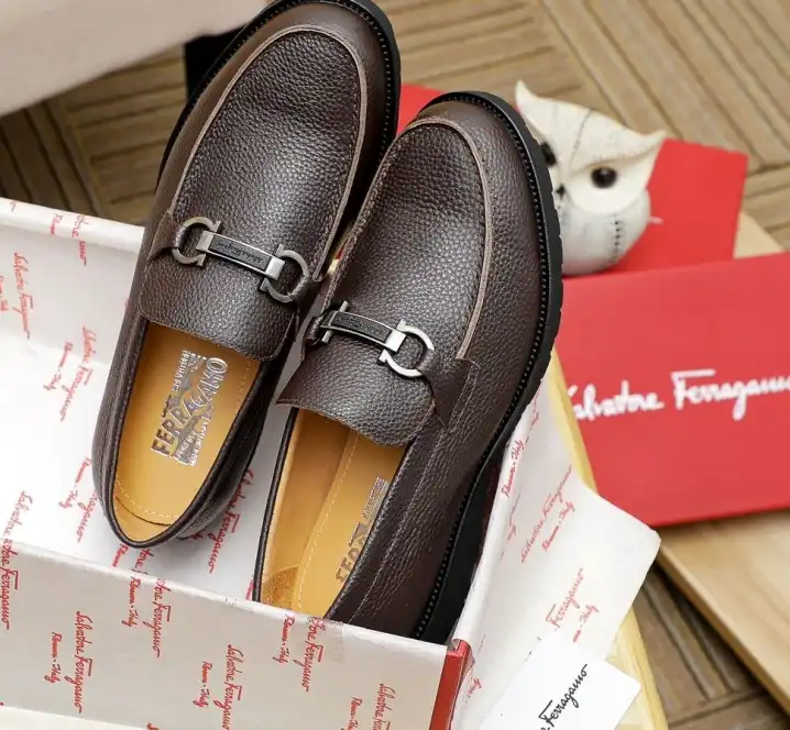 hype Ferragamo Leather Shoes