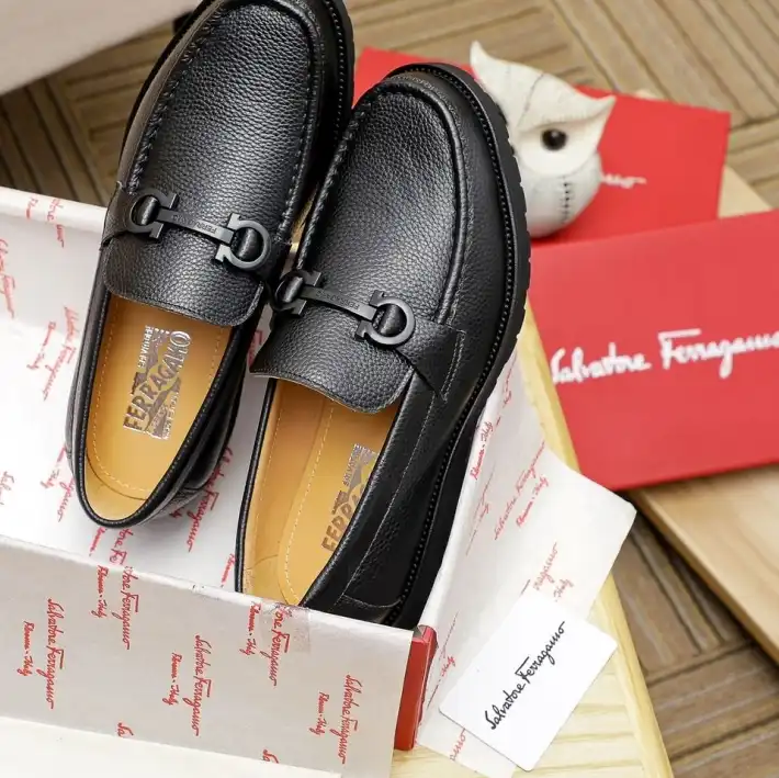 hype Ferragamo Leather Shoes