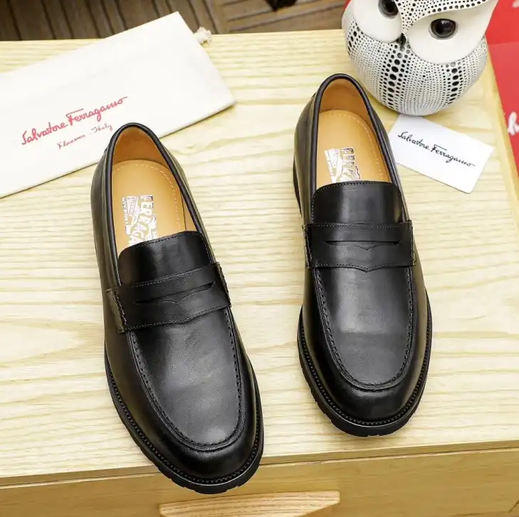 hype Ferragamo Leather Shoes