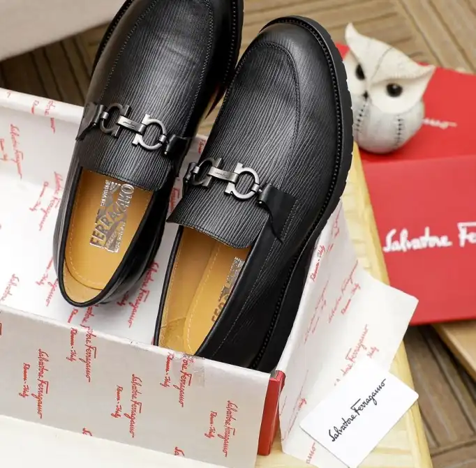 hype Ferragamo Leather Shoes