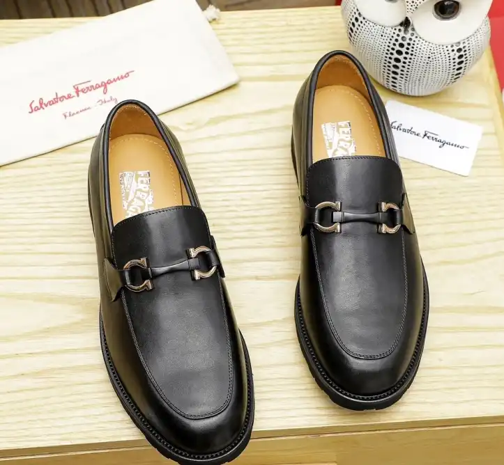 hype Ferragamo Leather Shoes