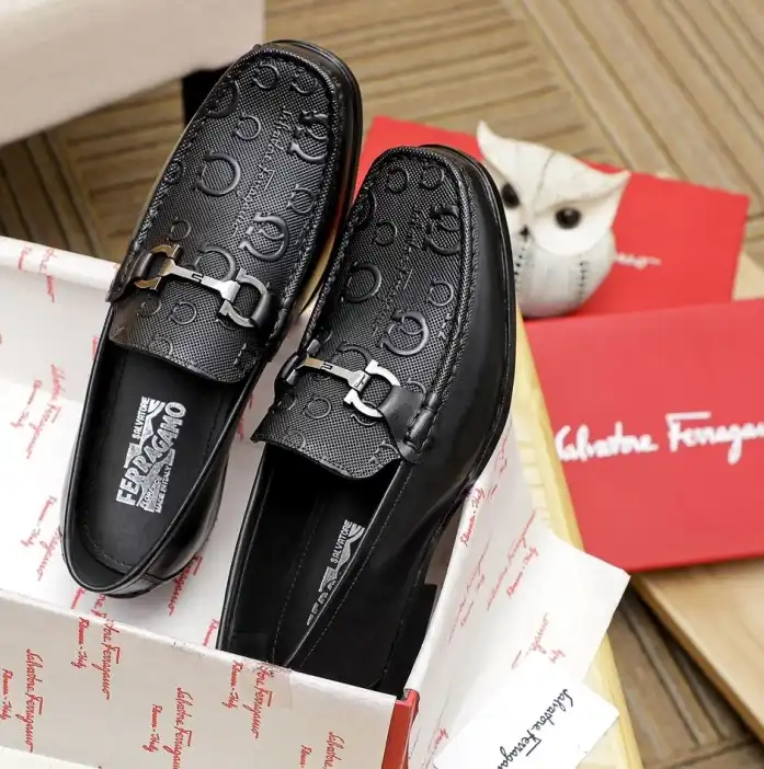 hype Ferragamo Leather Shoes