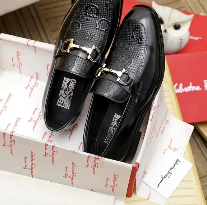 hype Ferragamo Leather Shoes