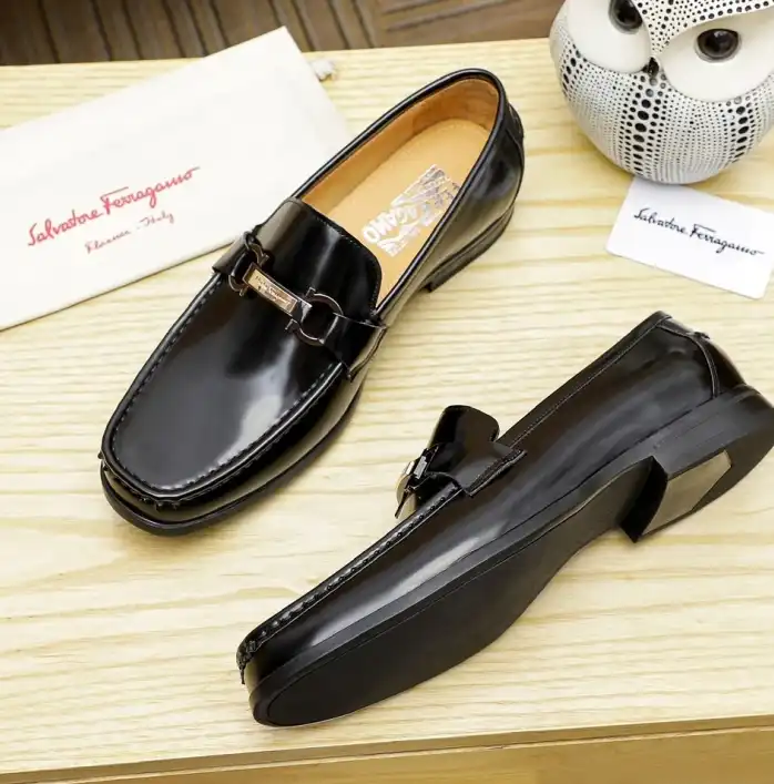 hype Ferragamo Leather Shoes