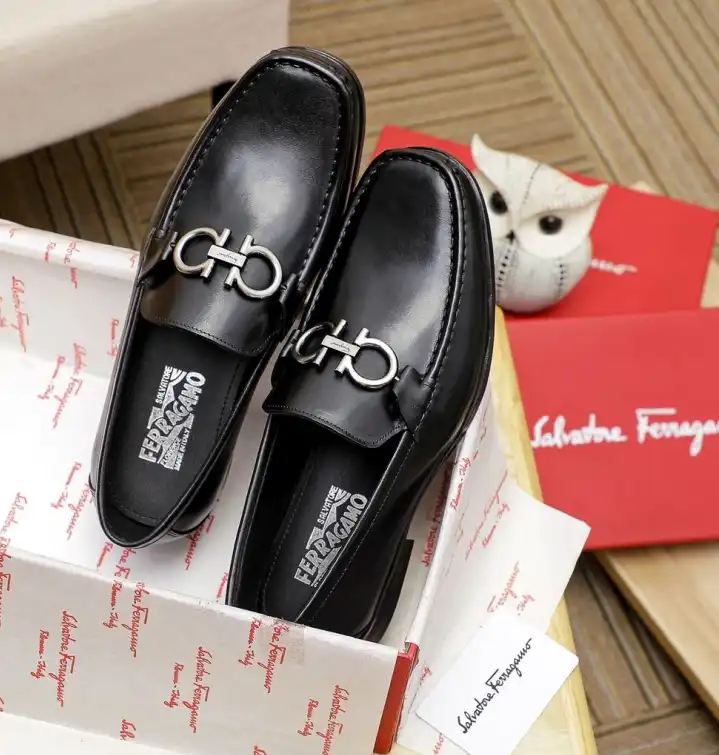 hype Ferragamo Leather Shoes