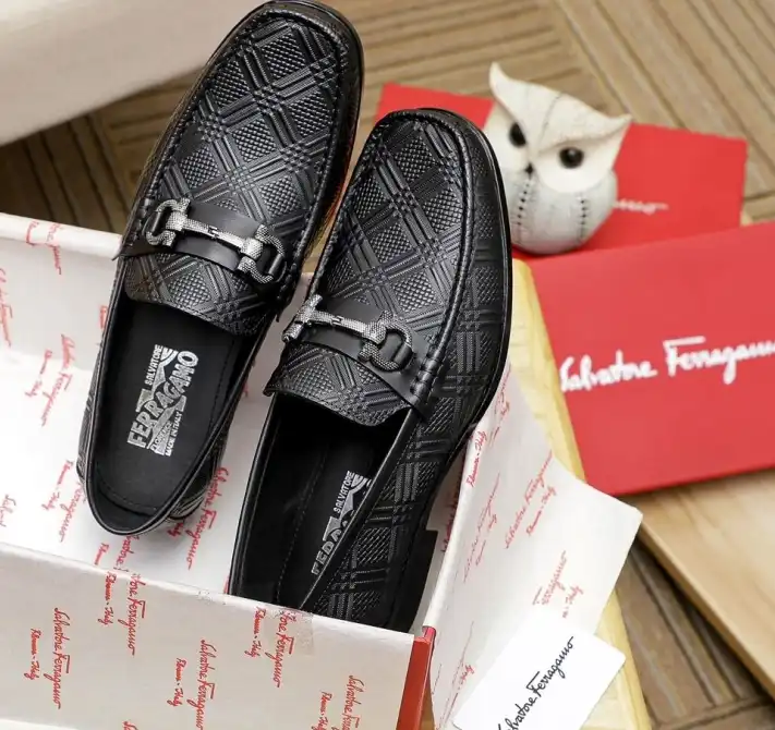 hype Ferragamo Leather Shoes