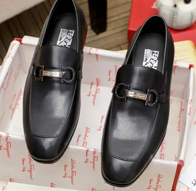 hype Ferragamo Leather Shoes