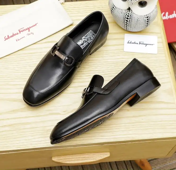 hype Ferragamo Leather Shoes