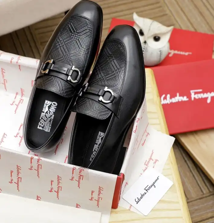 hype Ferragamo Leather Shoes