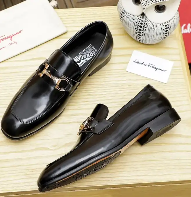 hype Ferragamo Leather Shoes