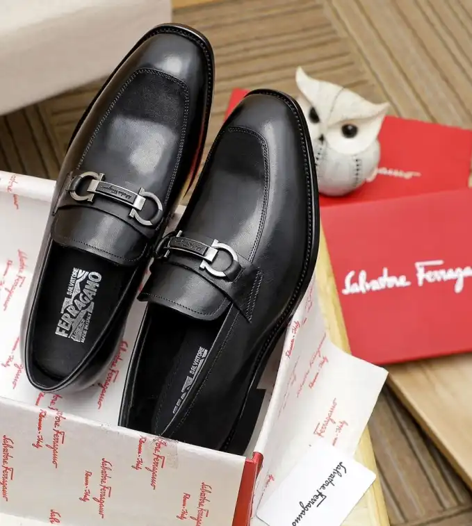 hype Ferragamo Leather Shoes